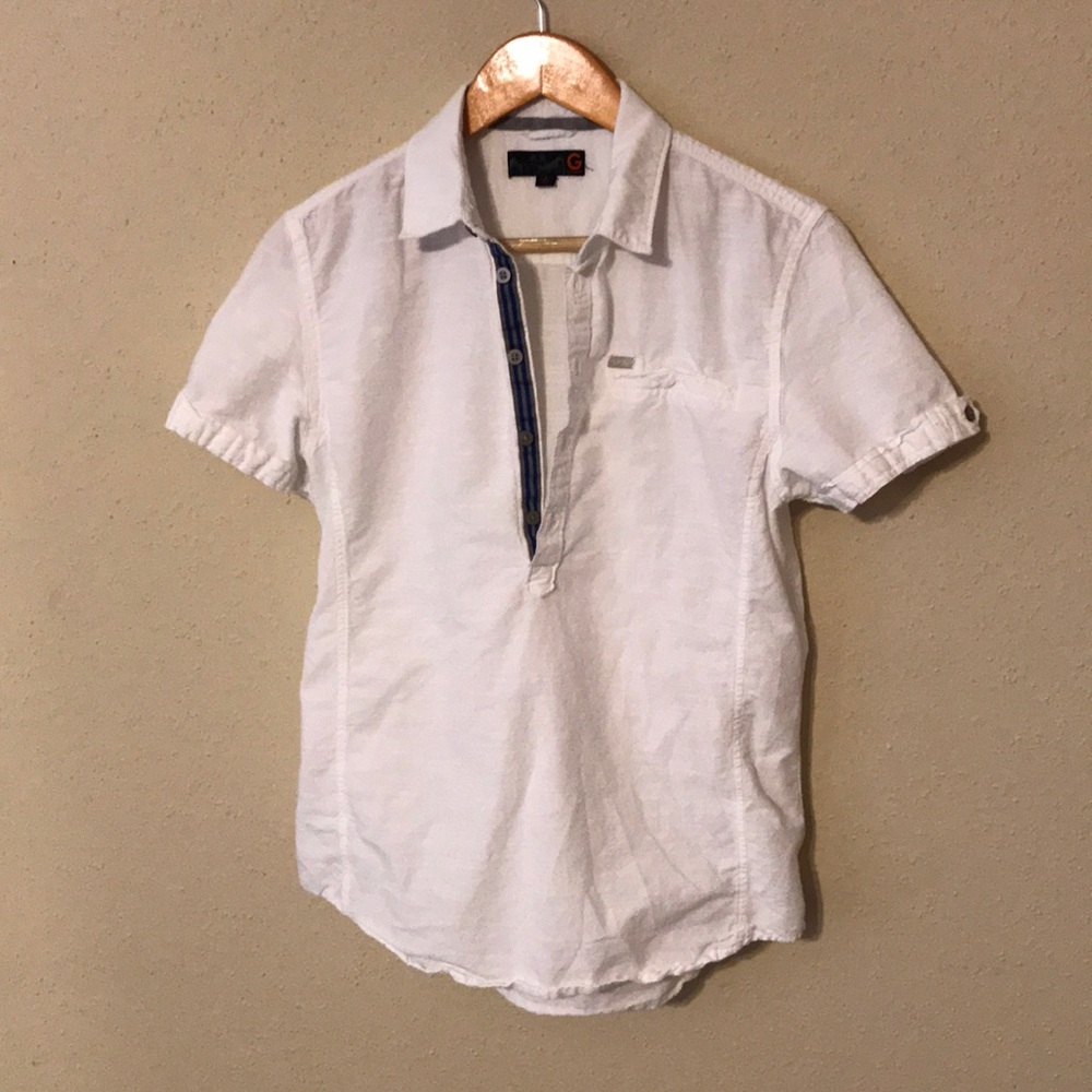 Short sleeve, half button casual top